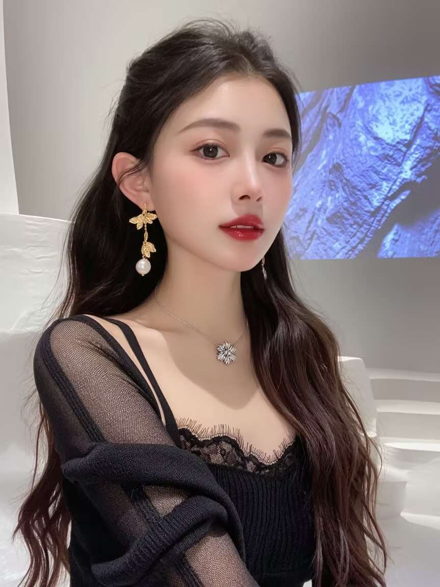 漂亮的小姐姐[30P]