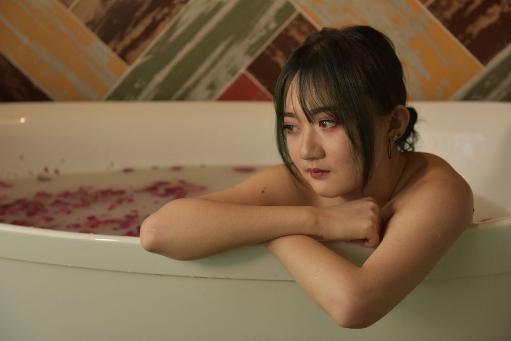 披著浴巾的妹子看上去也很爽[58P]