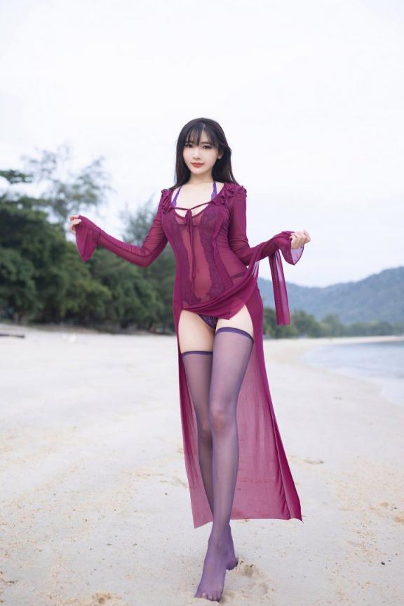 長裙制服露出好春光[20P]