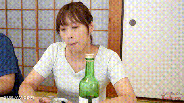 FC2-PPV-3202700 無碼x個人寫真亞希子學生時代的一段深情大愛！ 不忠，立即睡鄰里...... 一40許多已婚婦女和戀愛中的婦女同時受到傷害