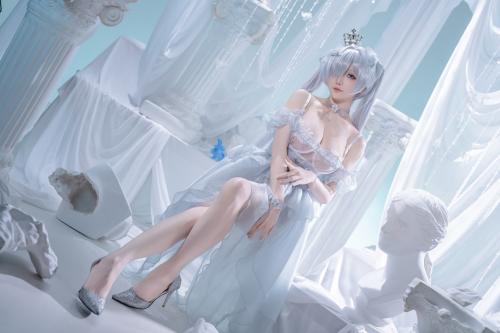 [Cosplay] 星之迟迟 – NIKKE 灰姑娘