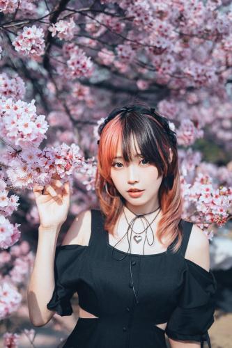 [Cosplay] elyee子 2025年4月订阅 [92P9V-310M]