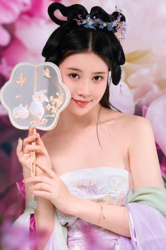 [Cosplay] 年年 – 春日 [30P-225MB]