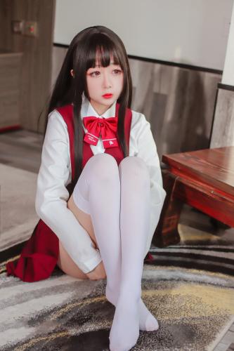 [Cosplay] Rinaijiao 日奈娇 – JK Girl Red Skirt JK少女红裙