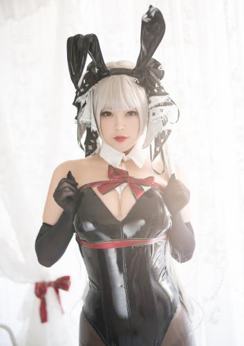 [Cosplay] Niyeye 白烨烨 – Terrible Bunny 可畏兔女郎
