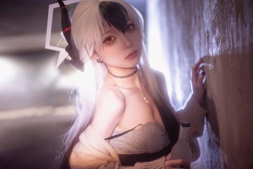 [Cosplay] 矢量鱼 – 礼服佳代子