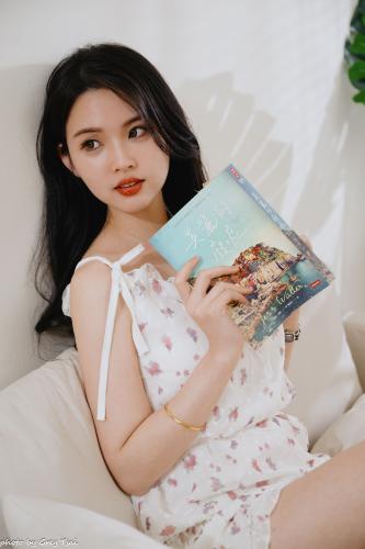 [Cosplay] 米浆 – 碎花连衣裙