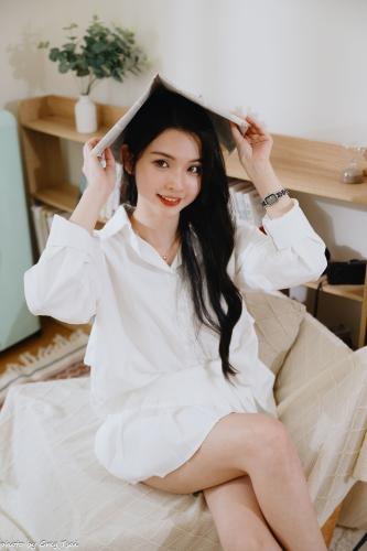 [Cosplay] 米浆 – 居家百褶裙