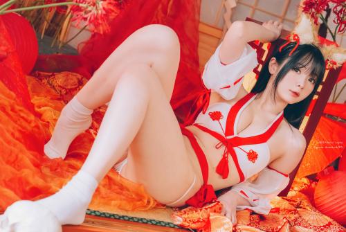 [Cosplay] 霜月shimo – NO.081 Fox Miko [14P-264MB]