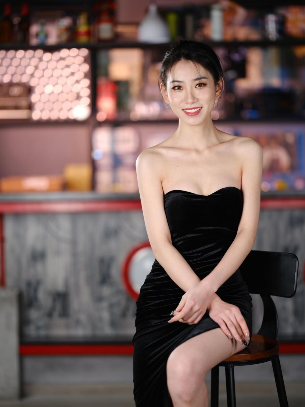 黑絲內衣白嫩小少婦[58P]