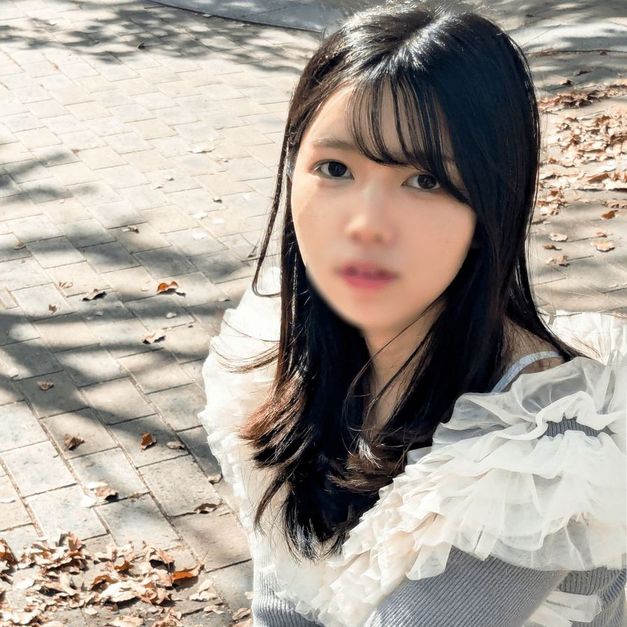 FC2-PPV-4681481 Eカップ22歳笑顔燦【高清無碼】