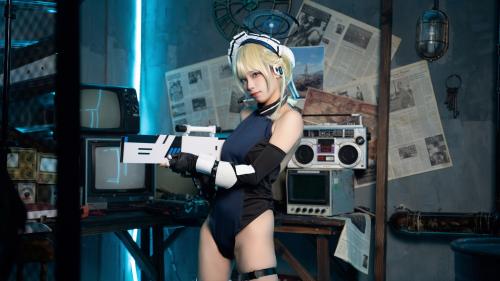 [Cosplay] 三無人型 – 蔚蓝档案 飞鸟马时兔女郎