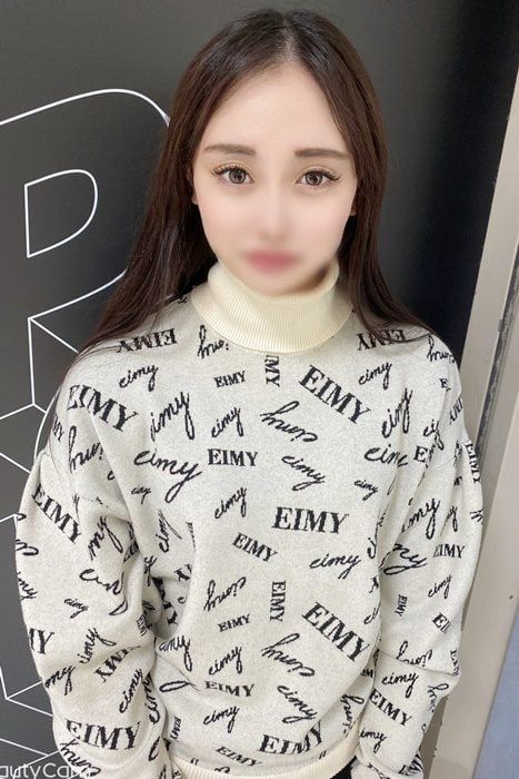 FC2-PPV-4682685 黒髪ハーフ系 美女な【高清無碼】