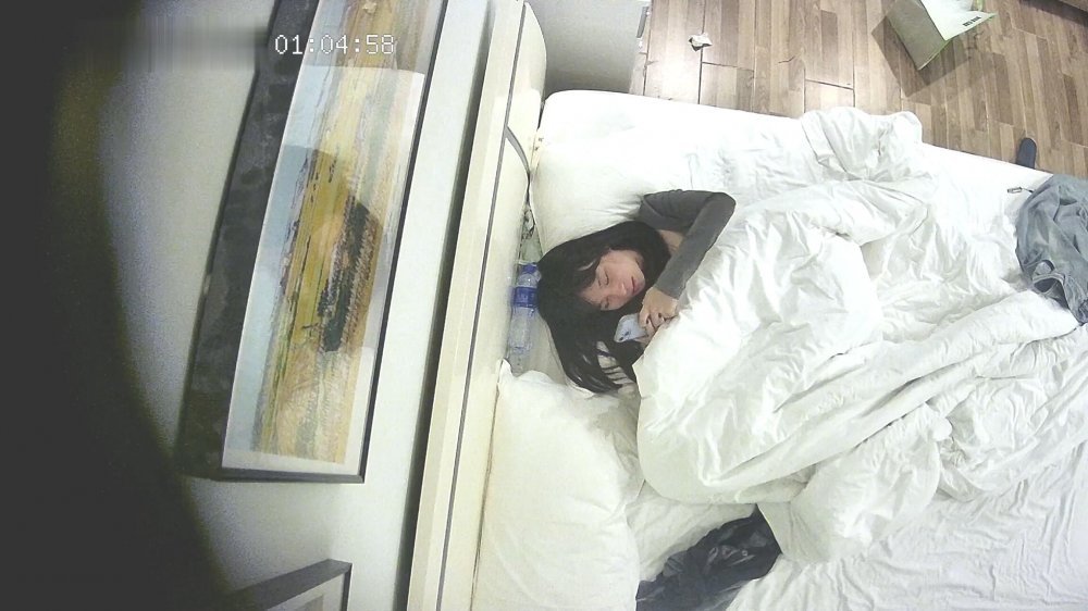 新流出大學城酒店 非常會玩學生情侶雞巴抹點潤滑油各種姿勢操