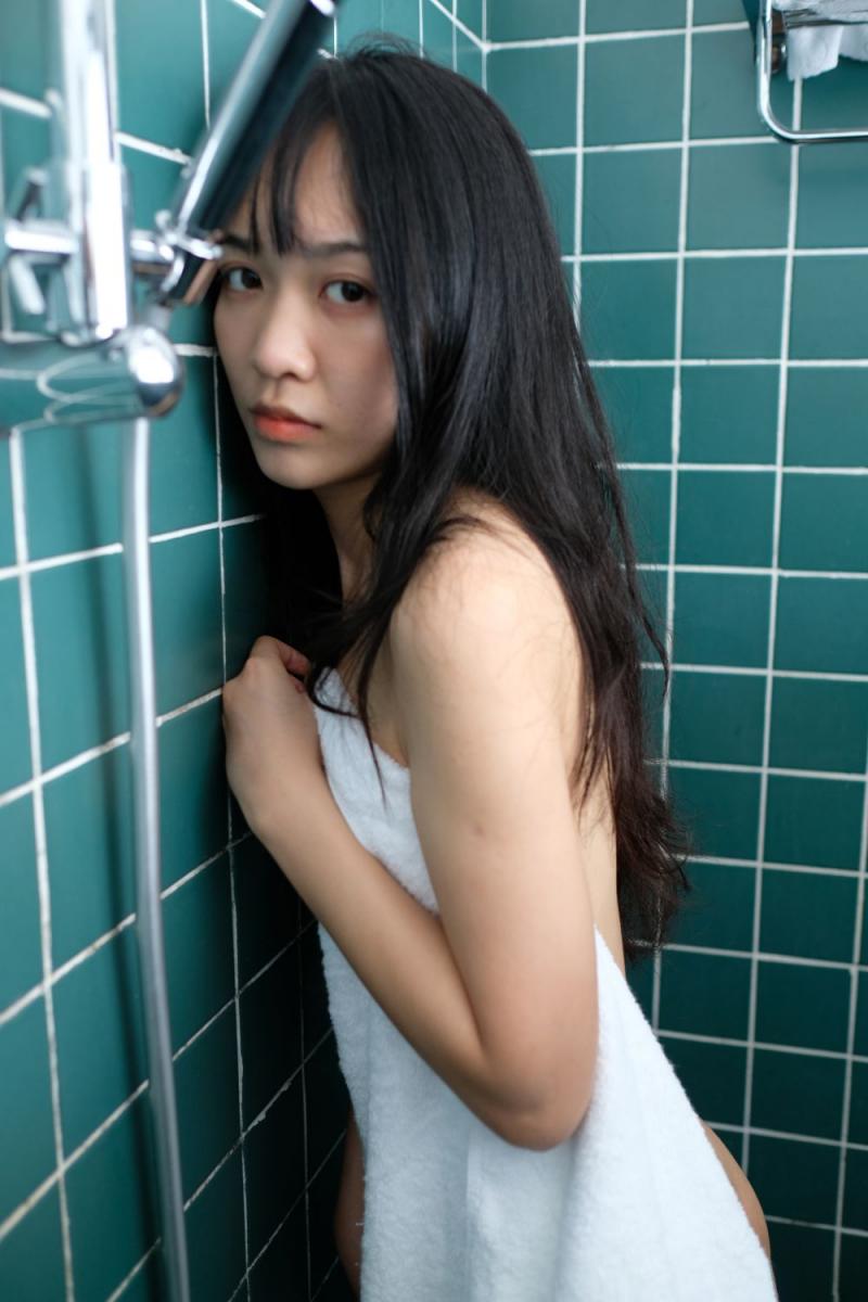 清純白嫩美女浴室寫真[58P]