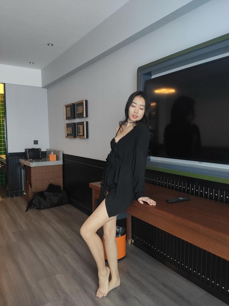 黑色系極品少婦[30P]