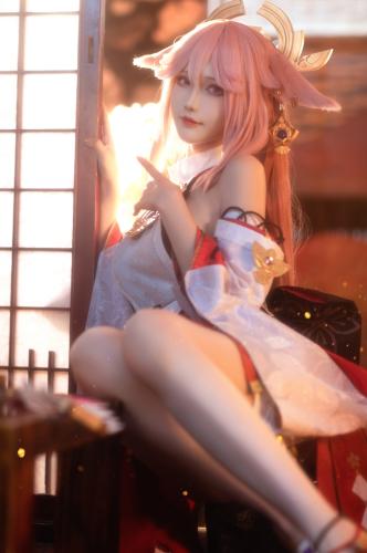 [Cosplay] 花兮_honoka – 原神 八重神子