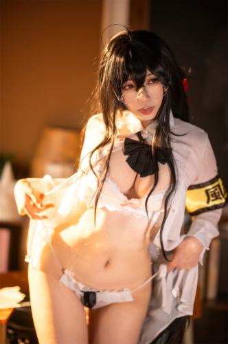 [Cosplay] 安食Ajiki – 碧蓝航线 大凤 JK