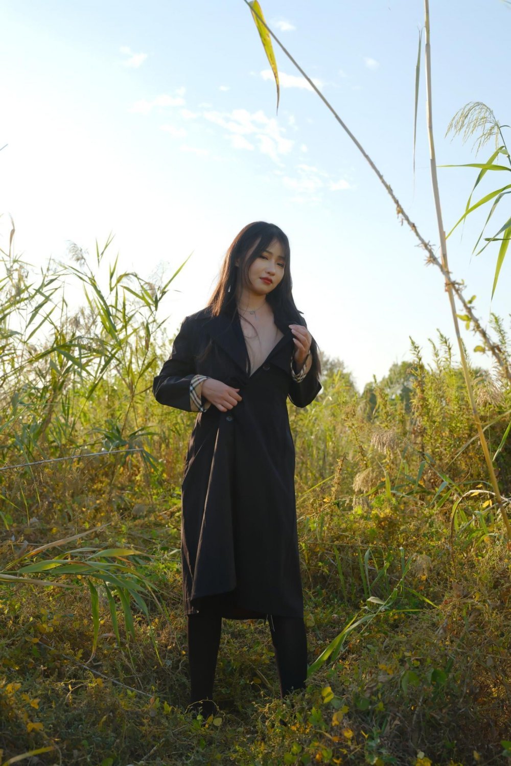 野外的妹子想不想來一場野戰[28P]