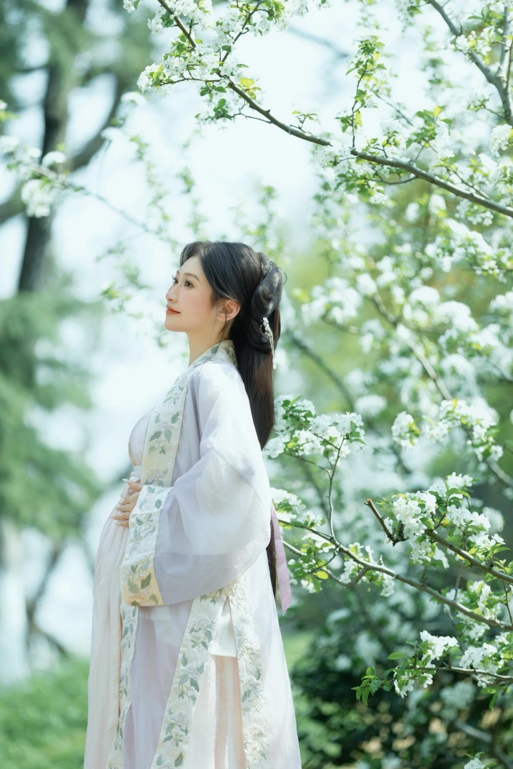 東方素女人妻的孕裝【27P】