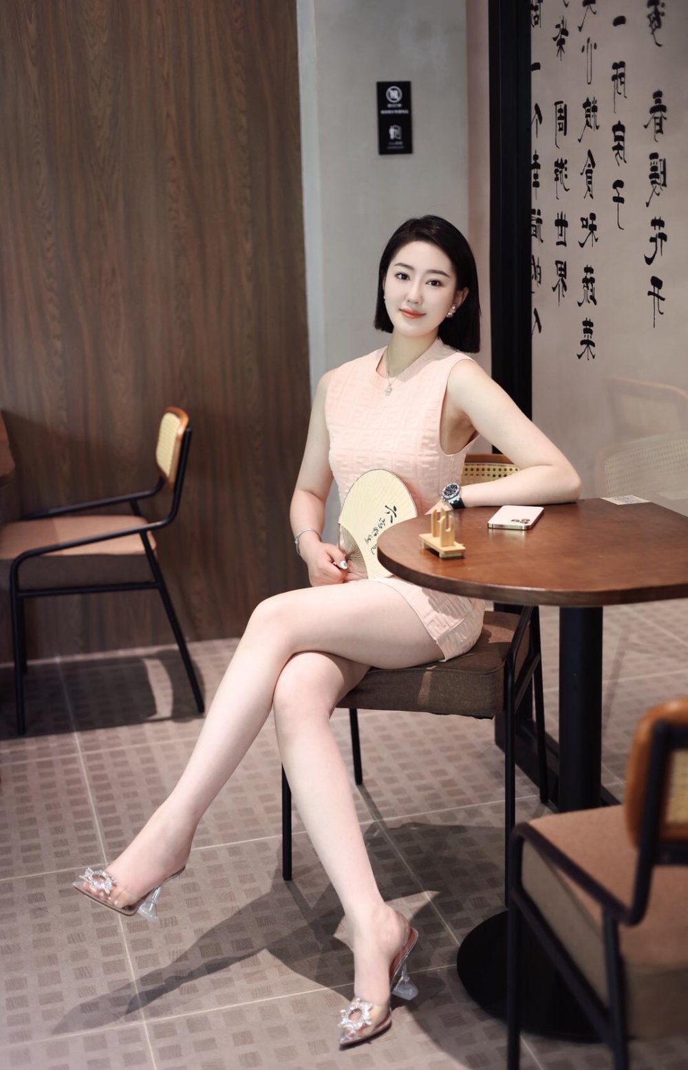 東方素女人妻的字畫背景牆照【27P】