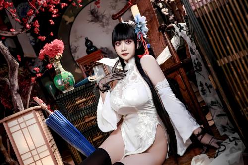[Cosplay] 阿雪雪 – 碧蓝航线 逸仙 旗袍