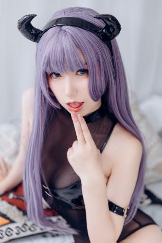 [Cosplay] Yuko Imoen 芋圆侑子 – Purple-haired Succubus 紫发魅魔