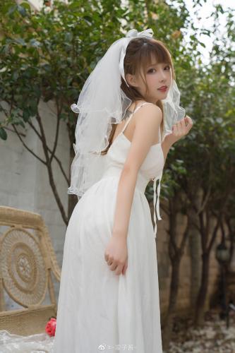 [Cosplay] Lin Zi Lin 凛子酱 – Wedding Dress 婚纱