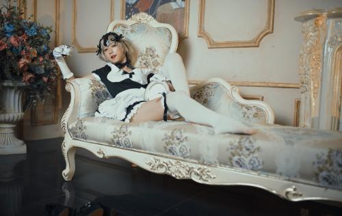 [Cosplay] KiKi 蓝小沂 – Black Jeanne Maid 黑贞德女仆