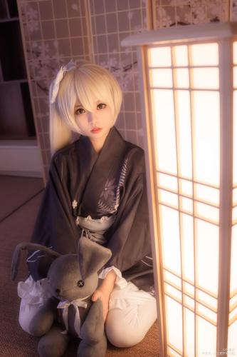 [Cosplay] Baiyiziwm 白易子教主 – White Dress 白裙