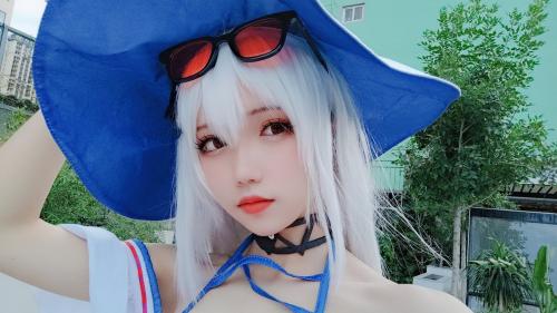 [Cosplay] Hana 花柒 – Skadi Swimsuit 斯卡蒂泳装
