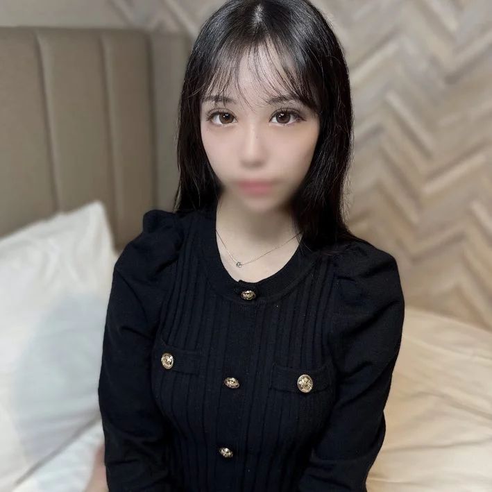 FC2-PPV-4715690 博多弁が可愛い汚パン【高清無碼】