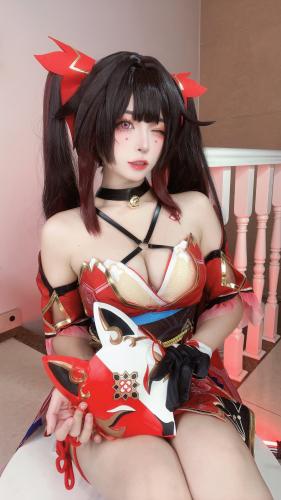 [Cosplay] 冉冉不甜v – 崩坏星穹铁道花火