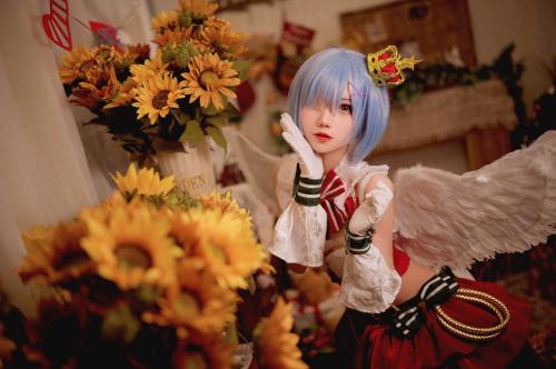 [Cosplay] Hana 花柒 – Christmas Rem Photoshoot 圣诞蕾姆cos正片