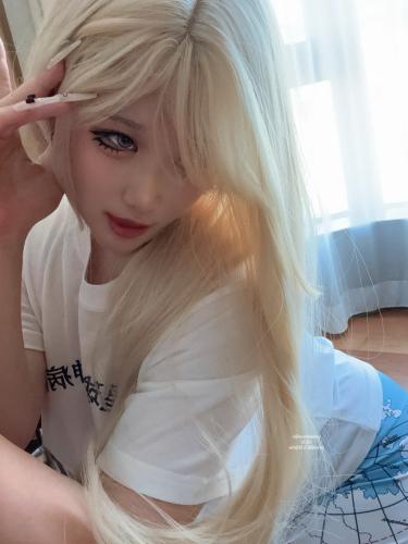 [Cosplay] 贝贝琪Becky – 椭圆的地球