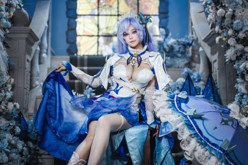 [Cosplay] 蜜汁猫裘 – 鸣潮 坎特蕾拉