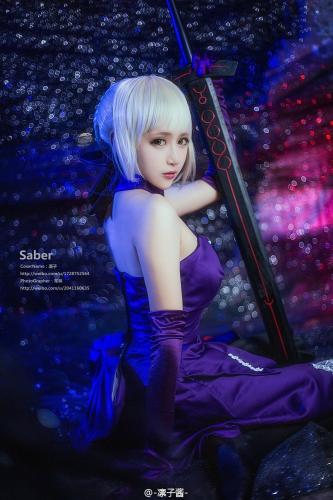 [Cosplay] Lin Zi Lin 凛子酱 – Saber saber