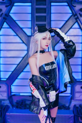 [Cosplay] 源纱希喵喵喵 – 碧蓝航线 企业