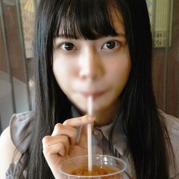 FC2-PPV-4731794 新卒色白スレンダー美 【高清無碼】