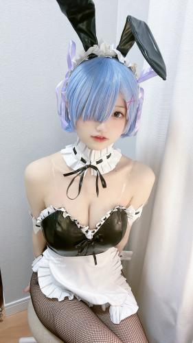 [Cosplay] Chiyo – Bunny Rem