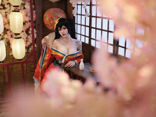 [Cosplay] 一米八的大梨子 – 大凤和服