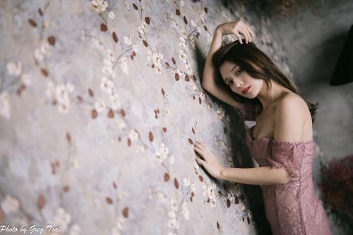 [Cosplay] 筱筱 – 蕾丝长裙