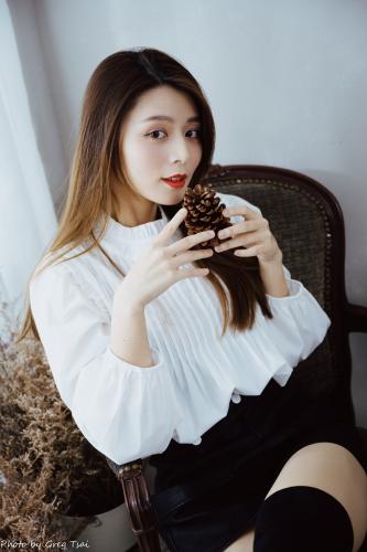 [Cosplay] 筱筱 – 白衣飘飘