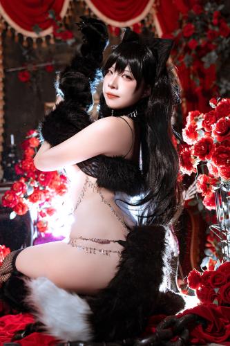 [Cosplay] 二佐Nisa – 碧蓝航线 爱宕万圣节