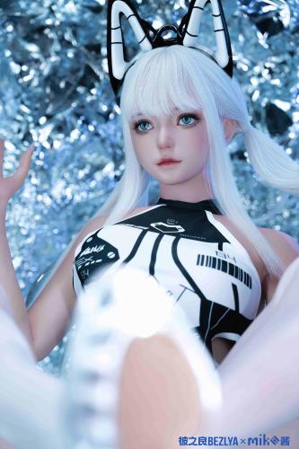 [Cosplay] miko酱ww – 机械姬