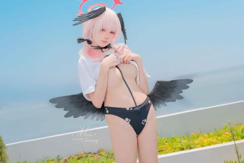 [Cosplay] 黏黏团子兔 – 2025年08月作品『下江小春 泳装』Honey[96P2V-2.40GB]