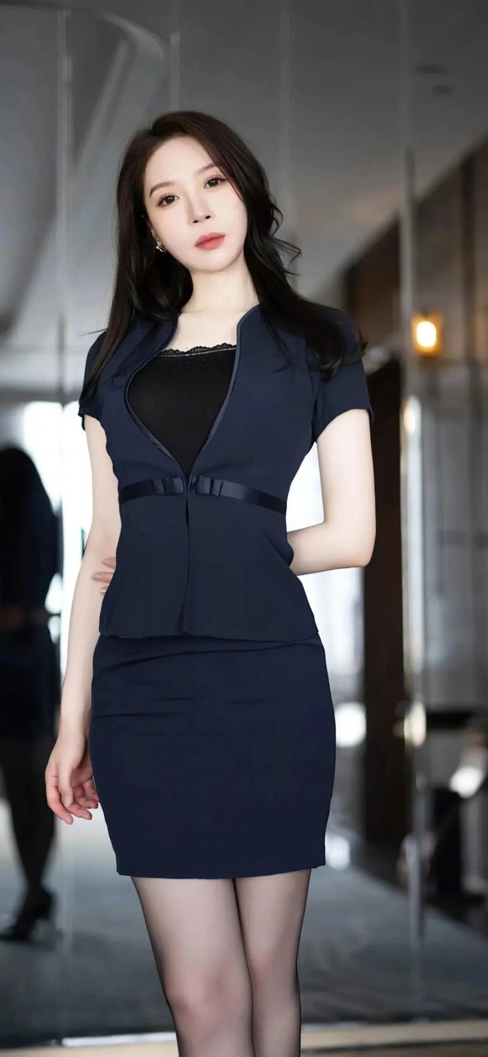 女秘書黑絲大長腿漂亮[35P]