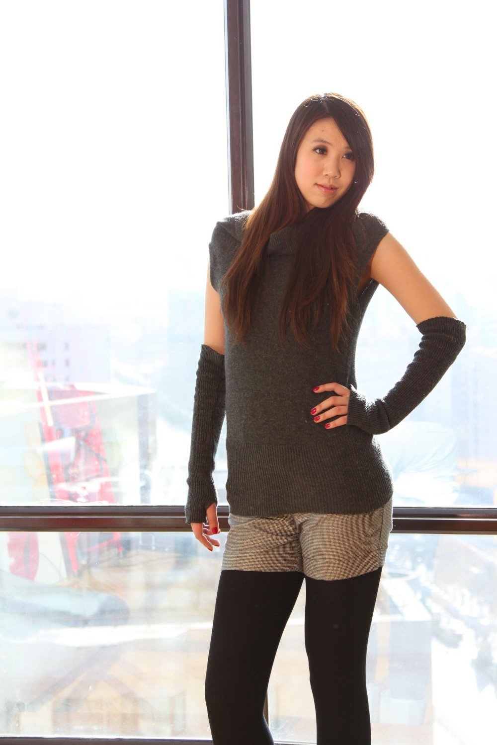 高挑良家妹子厚黑打底內衣誘惑[37P]