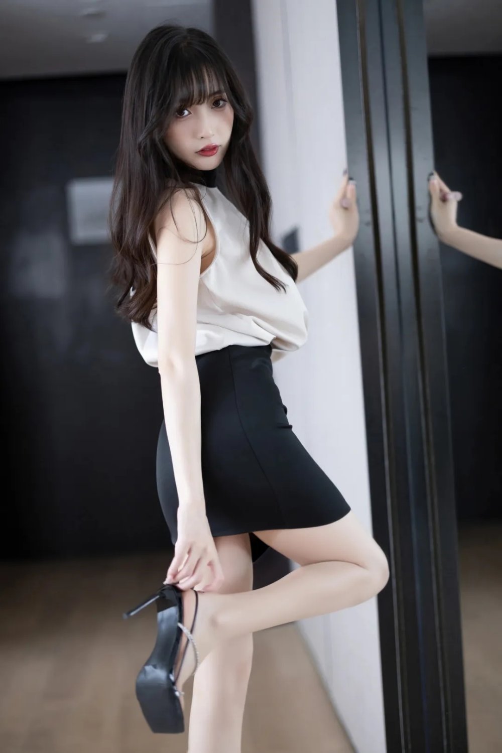 禦姐裝束更魅惑[33P]