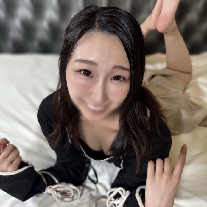 FC2-PPV-4750608 愛嬌抜群で新體操経験 【高清無碼】